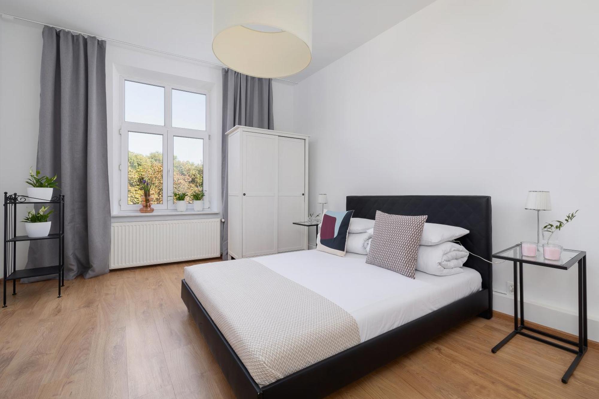1-Bedroom Apartment - Dluga 65 Street Cracovia Exterior foto