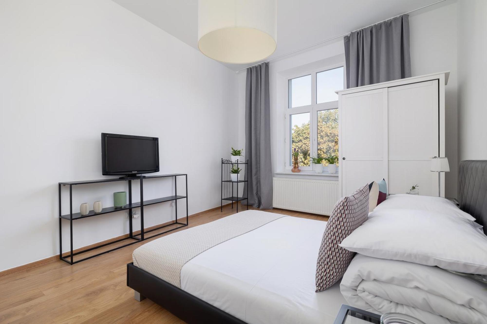 1-Bedroom Apartment - Dluga 65 Street Cracovia Exterior foto