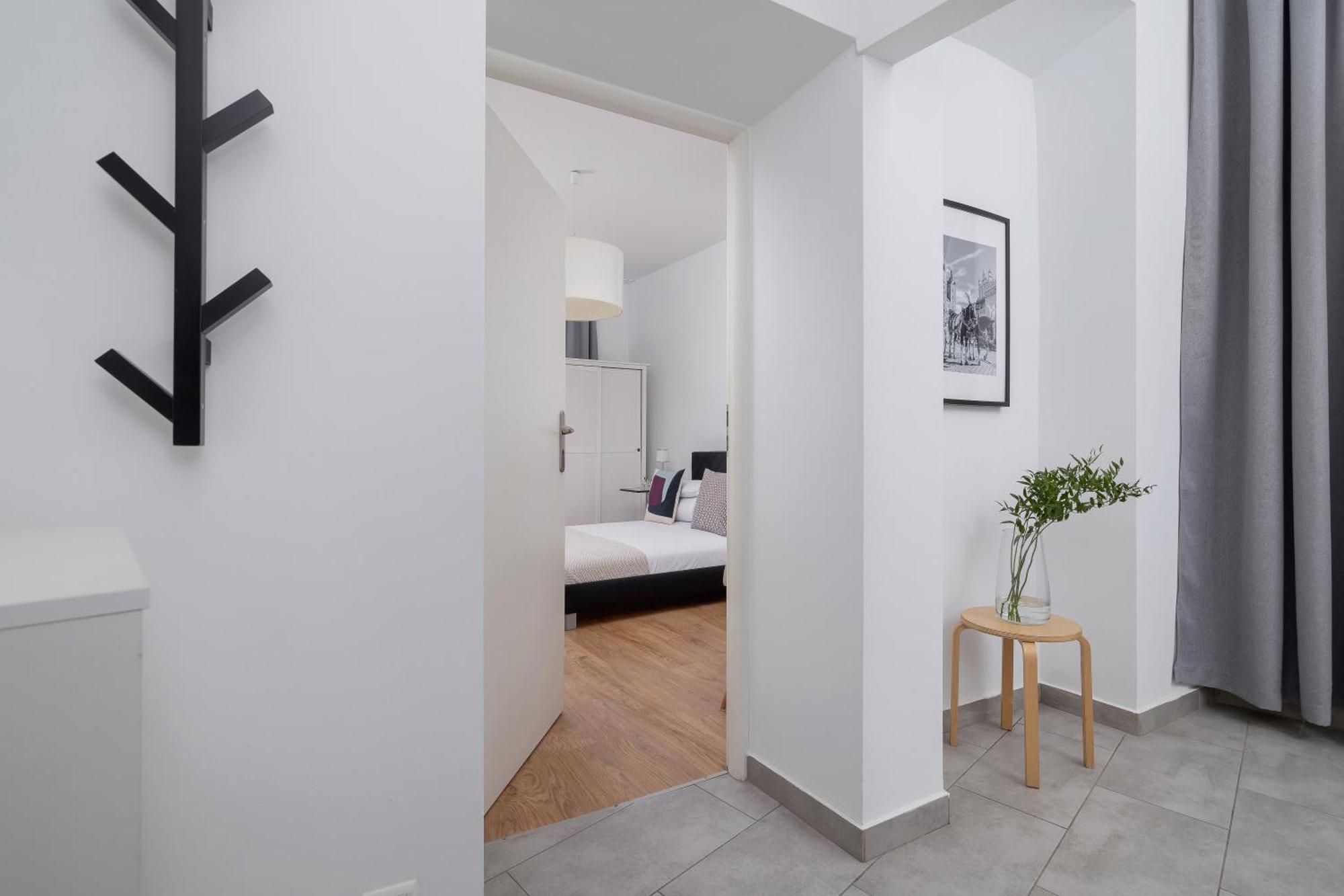 1-Bedroom Apartment - Dluga 65 Street Cracovia Exterior foto